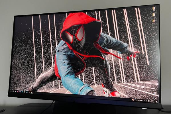 MSI Optix MPG321QRF-QD Review: Monitorul gamerului profesionist care vrea diagonală uriașă de 32 inch și mediul ideal de antrenament e-Sports