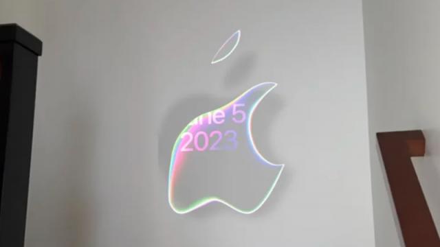 <b>Apple oferă cel mai mare teaser pentru headset-ul AR/VR ce debutează luni pe 5 iunie în cadrul WWDC 2023; Cum se va numi produsul?</b>Dacă mai era o urmă de îndoială că pe data de 5 iunie în cadrul Apple WWDC 2023 vom vedea un prim headset VR/AR semnat de compania din Cupertino, ei bine astăzi aceasta dispare. Avem un teaser oficial tip easter-egg prin care creatorul