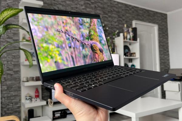 ACER TravelMate P6 14 - Fotografii