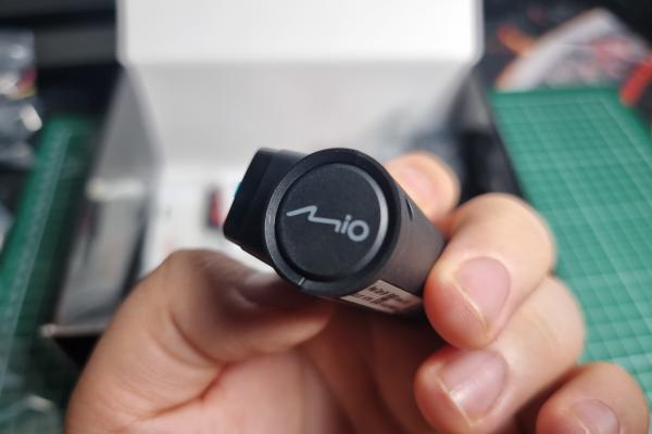 Mio MiVue J756DS - Unboxing