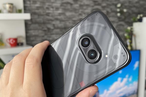 Nothing Phone (2a): Cameră duală cu senzor principal Samsung care mai dă rateuri la bokeh, bun la culori și detalii 