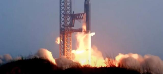 SpaceX a testat Starship pentru a treia oară, dar a pierdut racheta la reintrarea în atmosferă (Video)