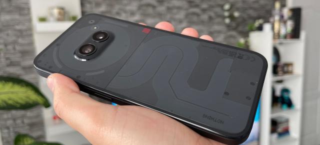 Nothing Phone (2a): Hardware de nivel mid-range, cu un procesor custom MediaTek sub capotă