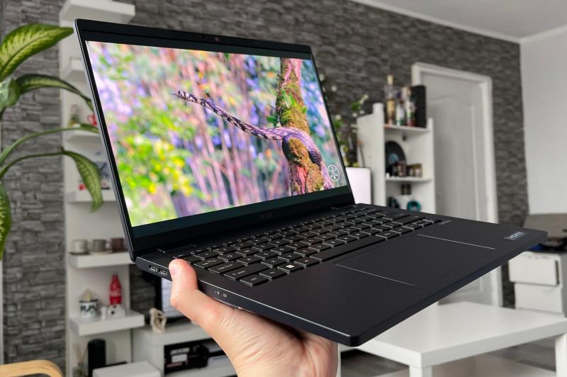 ACER TravelMate P6 14 - Fotografii: ACER-TravelMate-P6-14_033.jpg