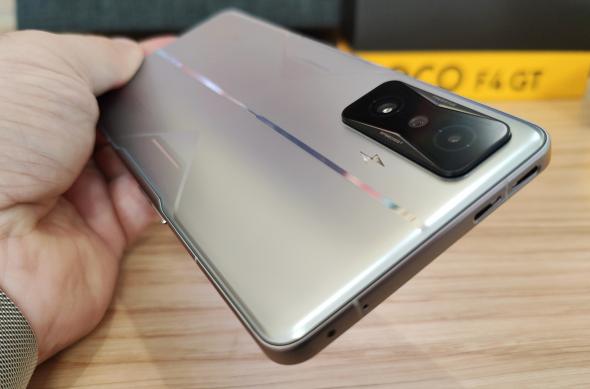 POCO F4 GT - Unboxing: POCO-F4-GT_010.jpg