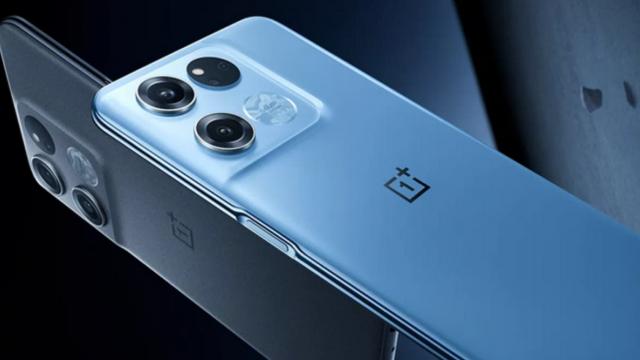 <b>OnePlus Ace Racing Edition va sosi global, cel mai probabil sub denumirea de OnePlus 10R Lite</b>Încă de la debutul lui OnePlus Ace Racing Edition pe piața din China, speculam pe seama faptului că telefonul va ajunge și global, probabil sub numele de OnePlus 10R Lite. Astăzi sosesc noi indicii în acest sens, mai precis o listare din baza 