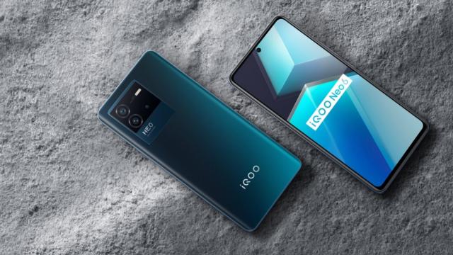 <b>iQOO Neo6 sosește global, smartphone cu Snapdragon 870, cameră cu OIS și ecran AMOLED 120Hz</b>Brandul iQOO ne-a rezervat o nouă lansare astăzi, cea a smartphone-ului iQOO Neo6 care debutează global. Deși numele v-ar putea induce în eroare pentru că există un telefon numit tot Neo6 în China, aflați că aici avem de-a face de fapt 