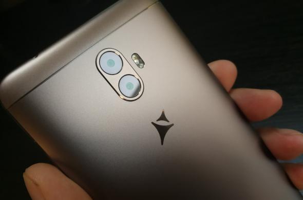 Allview X4 Soul Xtreme - Fotografii Hands-On: Allview-X4-Soul-Xtreme_048..jpg