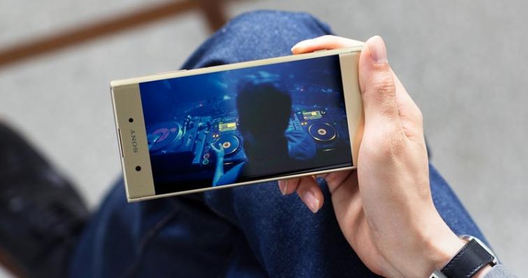IFA 2017: Sony Xperia XA1 Plus se lansează oficial drept smartphone mid-range! Bateria de 3430 mAh este în prim plan!
