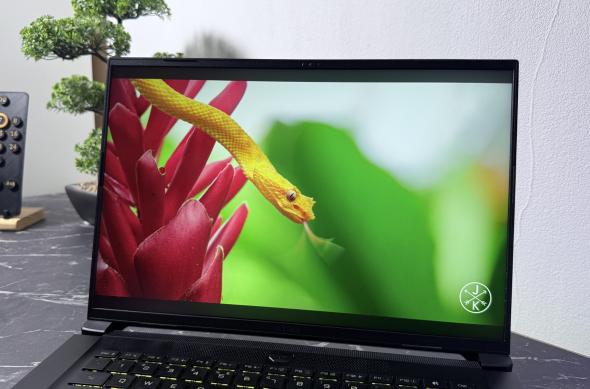 Gigabyte Aero X16 - Display, culori: Photo 07-04-2026, 08 27 06.jpg