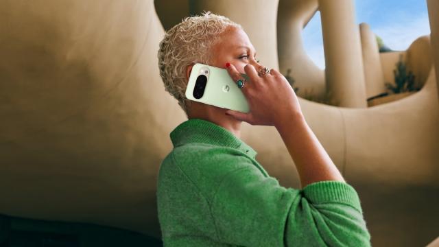 <b>Actualizarea Android 16 QPR3 creează probleme grave pe telefoanele Pixel; unele dispozitive devin inutilizabile</b>Google se confruntă cu o situație delicată după ce o actualizare software recentă a afectat grav o parte dintre utilizatorii de telefoane Pixel. Update-ul Android 16 QPR3, lansat în luna martie și însoțit de un nou pachet de funcții, pare să fi 