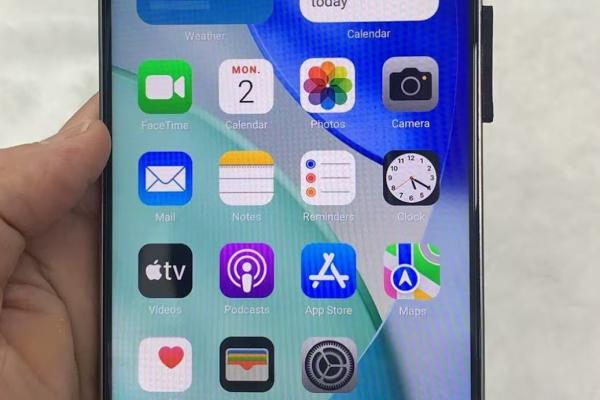 iPhone 17 Pro - Fake