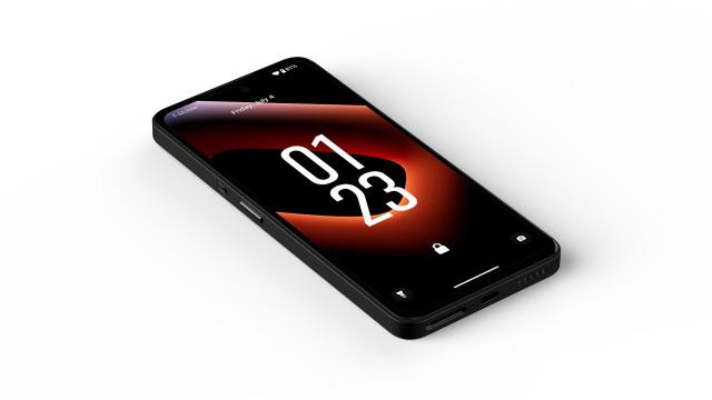 <b>O companie a început deja să îşi producă telefoanele în SUA, după modelul dorit de Trump pentru Apple</b>Încă de la primul său mandat, Donald Trump s-a arătat tot mai interesat de a „aduce business-ul Apple acasă”. Vrea să vadă iPhone-uri produse în SUA, chiar dacă asta le-ar creşte preţul prea mult. Bazele au fost puse şi cel puţin anumite componente vor