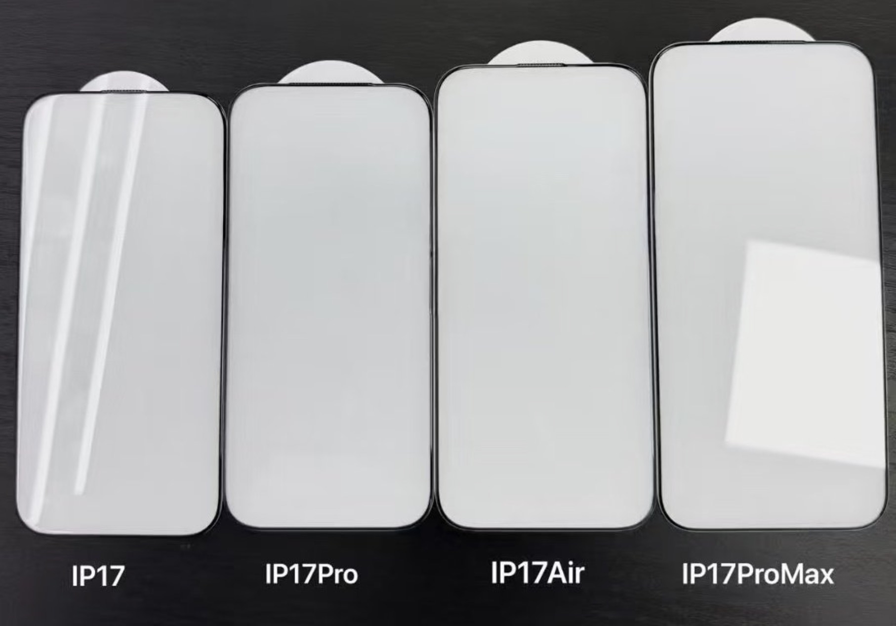 Diferențele de ecran la iPhone 17, dezvăluite înainte de lansare; Air pierde 0,1 inci față de 16 Plus