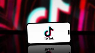 TikTok lansează în România AI Literacy Hub: te învață cum să recunoști clipurile făcute cu AI