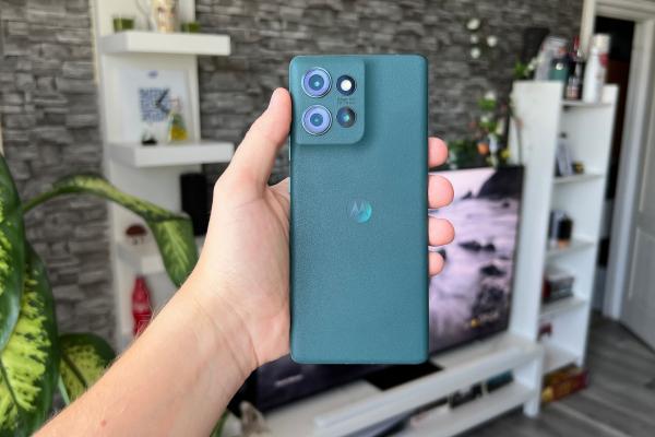 Motorola edge 50: Benchmark-uri satisfăcătoare, apropiate de ce oferă un Nothing Phone (2a)