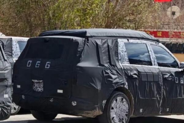 Xiaomi YU9 - Fotografii spion (2)