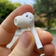 Huawei FreeBuds 3i Review + Huawei AiLife: căştile cu cea mai bună anulare de zgomot sub 500 lei + o aplicaţie utilă pentru căştile Huawei