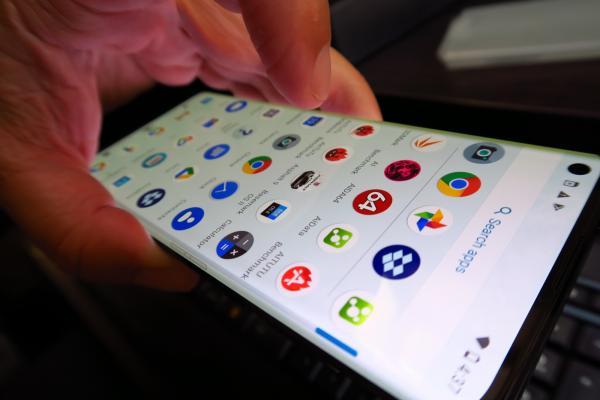 Motorola Edge: Benchmark-uri de telefon high-midrange veritabil, dar la GPU nu observăm un progres mare