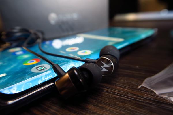 Motorola Edge - Unboxing