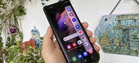 Samsung Galaxy Z Fold 3 5G: OS, UI, aplicaţii axate pe productivitate, cu suport S-Pen, Flex