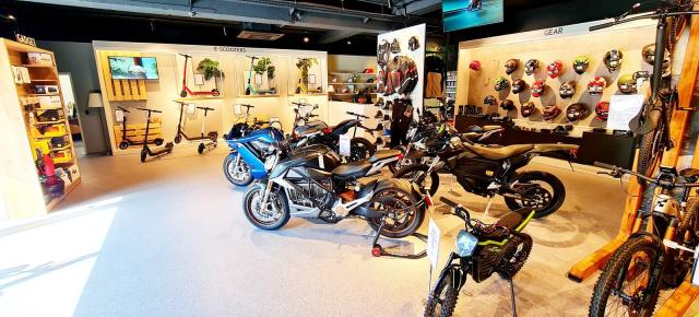 Zeno Electric este acum distribuitor oficial al motocicletelor electrice Zero! Showroom-ul se află în București