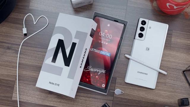 <b>Adio Galaxy Note ? Samsung nu a reînnoit drepturile pentru numele "Galaxy Note"</b>Ştim deja că nu vom avea un Samsung Galaxy Note lansat în 2021, rolul său fiind oarecum preluat de Galaxy Z Fold 3, care vine cu suport pentru stylusul S-Pen. Totuşi au existat indicii conform cărora seria Galaxy Note ar putea reveni în 2022, puse acum