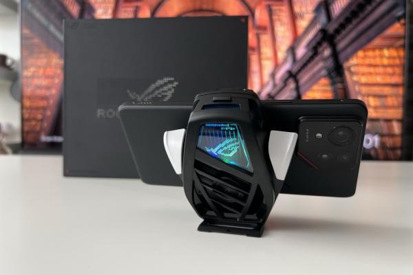 ASUS ROG Phone 9 Pro Unboxing