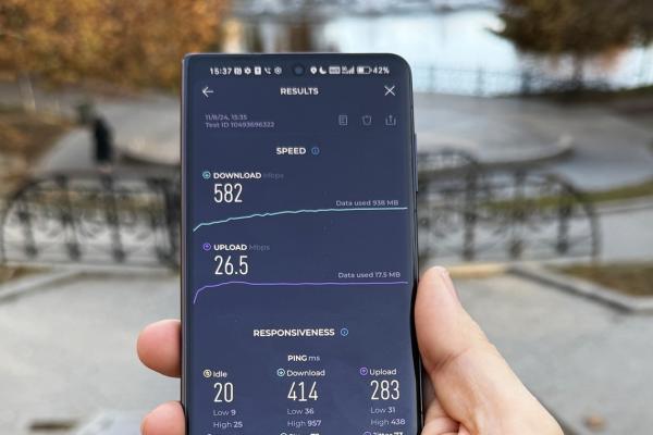 HONOR Magic V3: Conectivitate pregătită de viitor, viteze excelente