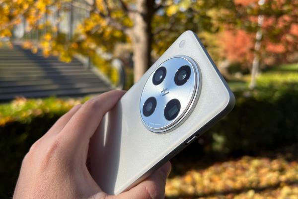 OPPO Find X8 Pro: MediaTek Dimensity 9400 se ține tare în benchmark-uri, lider înainte de avalanșa Snapdragon 8 Elite, fără supraîncălzire