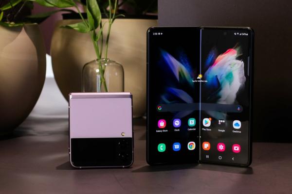 Samsung a livrat aproximativ 10 milioane de pliabile anul trecut; Telefoanele cu clapetă sunt la mare căutare