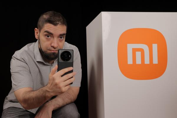 Xiaomi 12S Ultra unboxing şi primele impresii: cameraphone-ul Xiaomi cu senzor uriaş de 1 inch inaugurează parteneriatul cu Leica (Video)