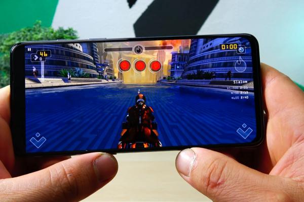 OnePlus Nord 2T 5G: Benchmark-uri pe măsura unui MediaTek Dimensity aşteptat