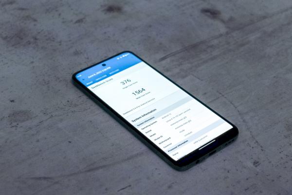 Motorola G52 - Rezultate tipice unui midrange în testele sintetice
