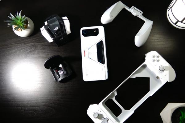 ASUS ROG Phone 6 Pro - Galerie foto Mobilissimo.ro