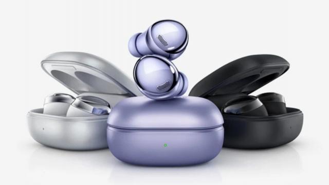 <b>Cât vor costa căștile de top Galaxy Buds 2 Pro? Aflăm înainte de debutul din 10 august</b>Samsung urmează să anunțe noi telefoane pliabile pe 10 august. Galaxy Z Flip 4 și Z Fold 4 se vor afla în lumina reflectoarelor, însă pe lângă aceste terminale, vor fi anunțate și căștile flagship Galaxy Buds 2 Pro, dar și seria de smartwatch-uri Galaxy