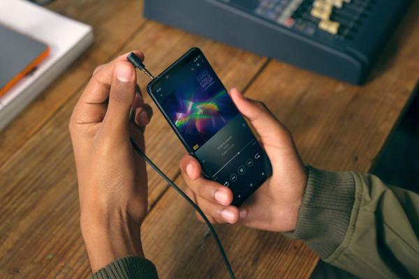 Sony Xperia 5 II are o scăpare importantă: noi specificaţii, GeekBench, accesorii