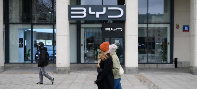 BYD vrea trei fabrici auto și una de baterii în Europa; Szeged este doar începutul