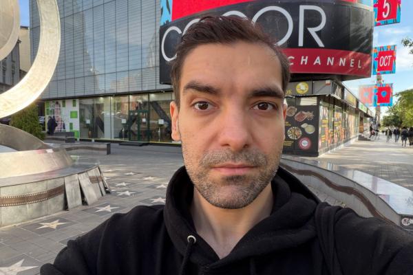 iPhone 17 Pro Max - Mostre selfie