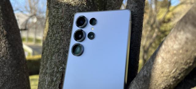 Turul Magazinelor #1540: Galaxy S25 Ultra sub 4700 lei, TV 4K sub 900 lei şi laptopuri pentru studenţi