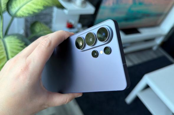 Samsung Galaxy S26 Ultra - Design: Design_ (28).jpg