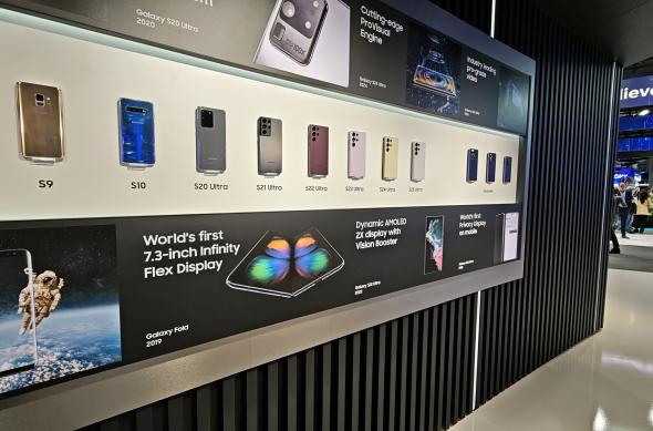 Turul standului Samsung la MWC 2026: IMG_20260302_143029.jpg