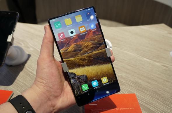 Xiaomi Mi MIX, fotografii hands-on de la MWC 2017 din Barcelona: Xiaomi-Mi-MIX_002.JPG