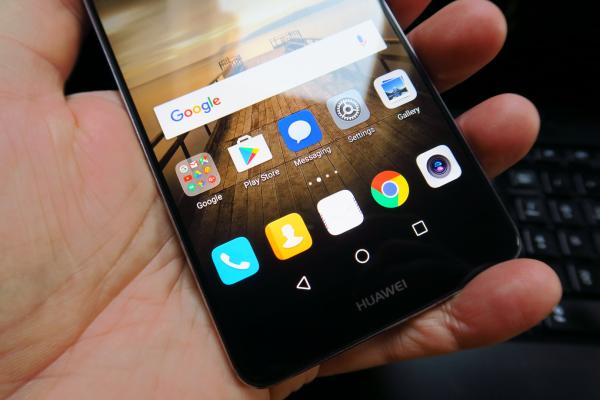 Huawei Mate 9: OS, UI, aplicaţii cu un suflu nou şi binevenit, datorită lui EMUI 5.0