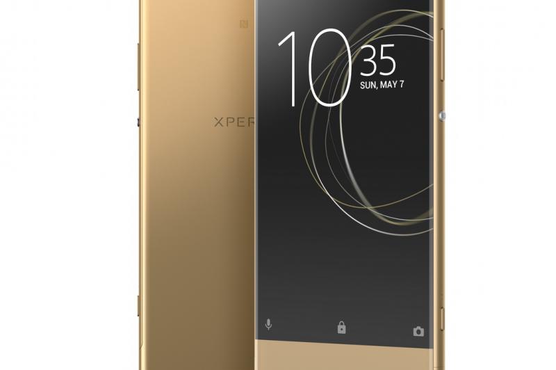 Sony Xperia XA1 Ultra, fotografii oficiale: 16_Xperia_XA1_Ultra_gold_dual_view.jpg