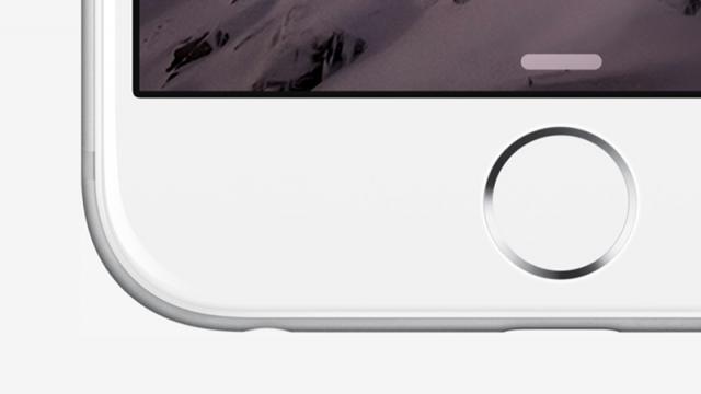 <b>Viitoarele modele iPhone vor primi funcții extra de securitate în caz de furt; scanarea amprentei și realizarea de selfie-uri ale hoțului sunt propuse aici</b>Un nou brevet primit astăzi de către Apple ne detalizază un sistem de securitate pe care compania din Cupertino îl pregătește pentru viitoarele modele iPhone. Sistemul presupune un scanner de amprente Touch ID de nouă generație ce va fi capabil să