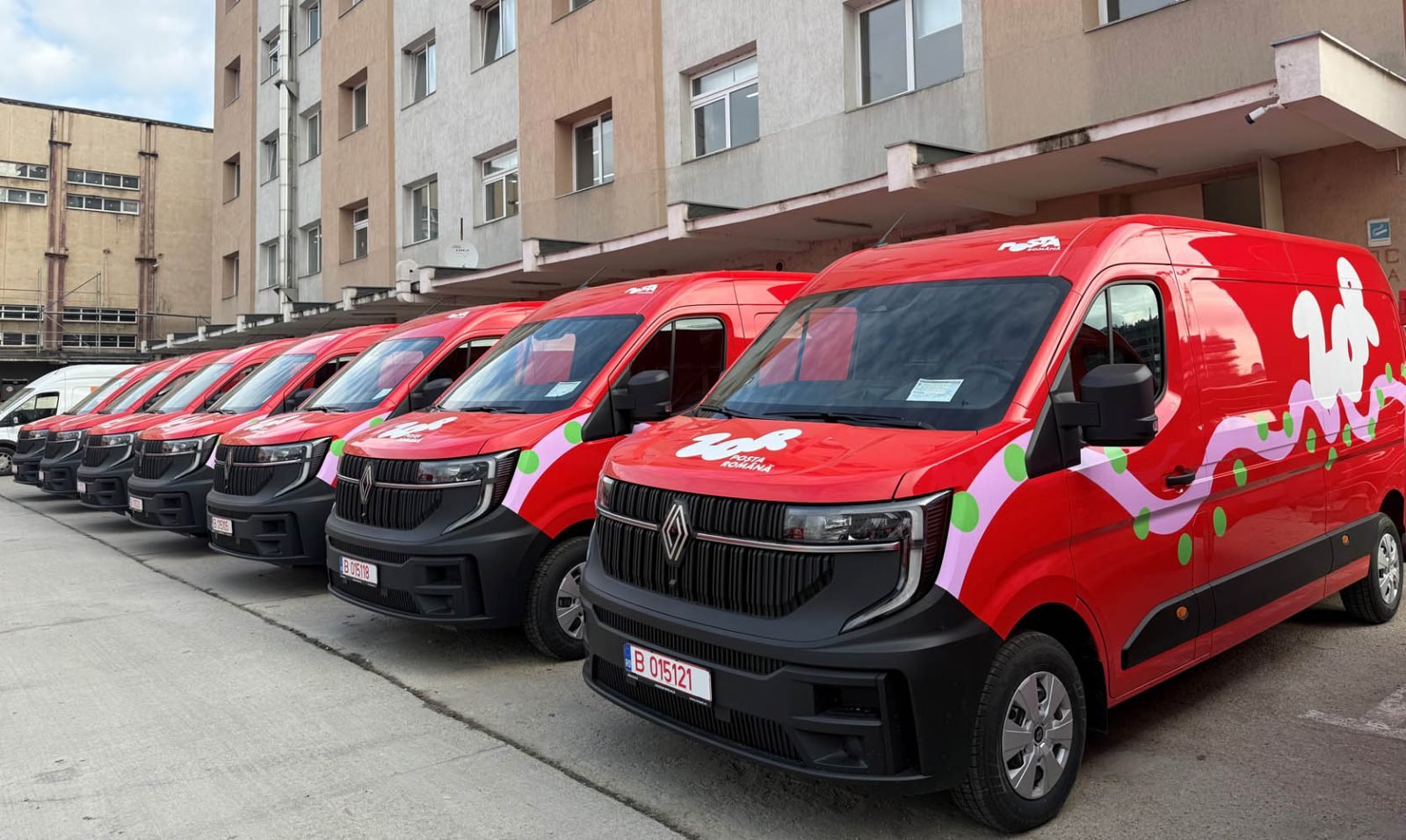 Poșta Română pregătește achiziția a 83 de autoutilitare; 3 oferte pentru un contract de 15.59 milioane de lei