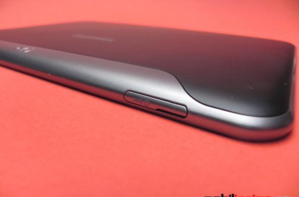 Review Samsung Galaxy Tab 8.9 - tabletă destul de mică și comodă pentru utilizatorul de rând, dar cu TouchWiz imperfect (Video): samsung_galaxy_tab_8_9_review_mobilissimo_20.jpg