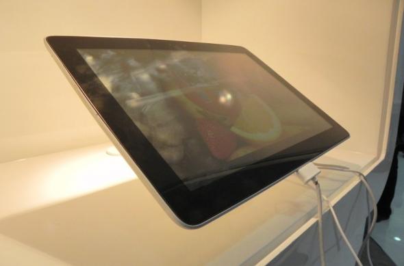 MWC 2012: Huawei MediaPad 10 FHD preview hands on - tableta quad core de 10 inch cu procesor Huawei (Video): dscn0868jpg.jpg
