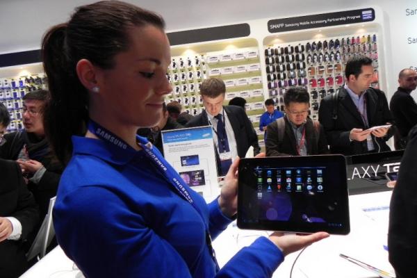 MWC 2011: Samsung Galaxy Tab 10.1 Într-o experiență hands on pentru Mobilissimo (Video)